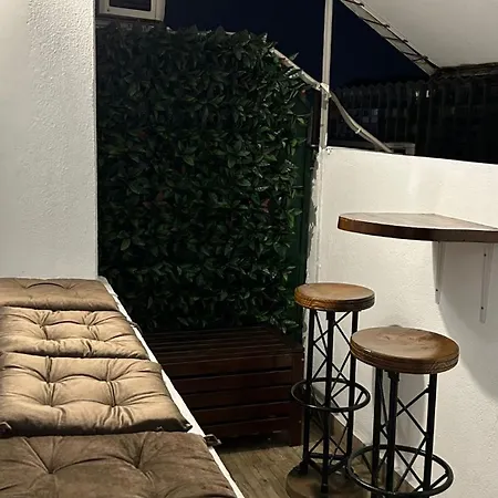 Cozy Wood Themed Sky Bar Free Minibar Bucarest